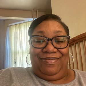 Meet your Posher, Latonya